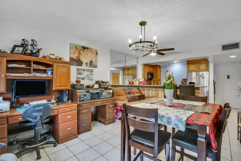 4364 Nw 9th Avenue Deerfield Beach FL 33064