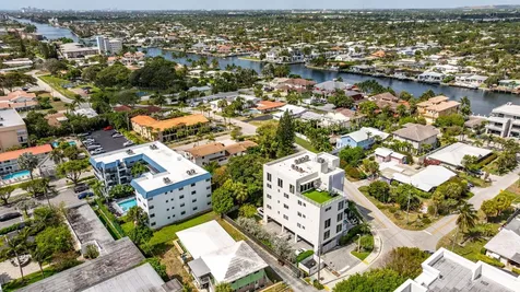 1900 Se 2nd Street Deerfield Beach FL 33441