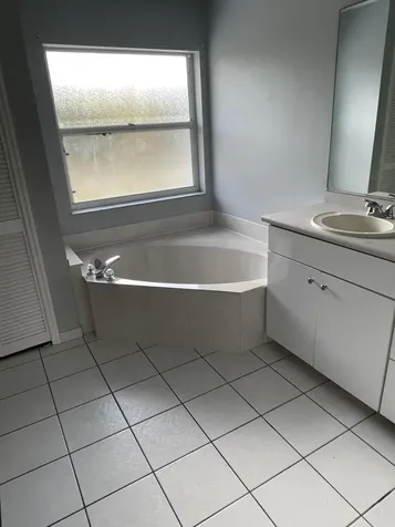 145 SW Hawthorne Circle Port Saint Lucie FL 34953
