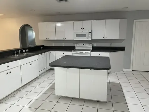 145 SW Hawthorne Circle Port Saint Lucie FL 34953
