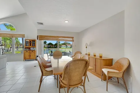 7287 Via Palomar Boca Raton FL 33433