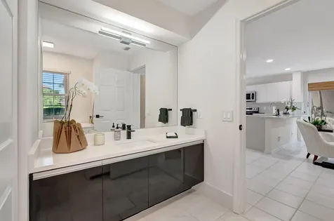 7287 Via Palomar Boca Raton FL 33433