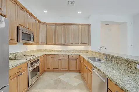 138 Via Palma Lane Boca Raton FL 33487