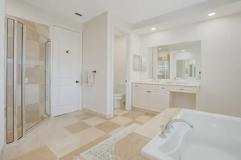 138 Via Palma Lane Boca Raton FL 33487