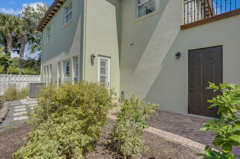 138 Via Palma Lane Boca Raton FL 33487