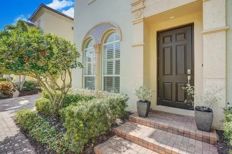 138 Via Palma Lane Boca Raton FL 33487