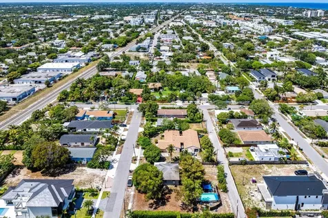 617 Se 2nd Avenue Delray Beach FL 33483