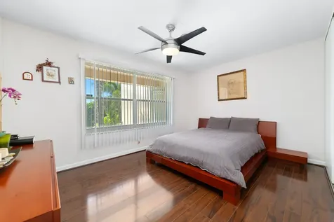 4521 Ne 21st Avenue Fort Lauderdale FL 33308