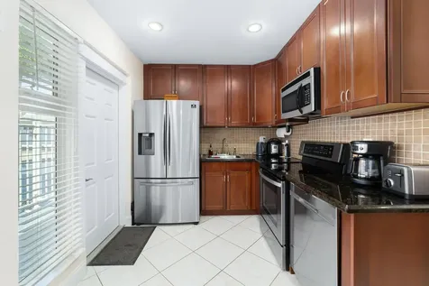 4521 Ne 21st Avenue Fort Lauderdale FL 33308