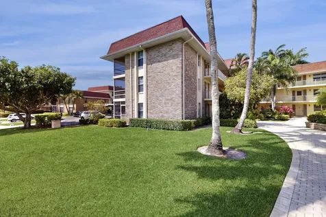 5540 Tamberlane Circle Palm Beach Gardens FL 33418