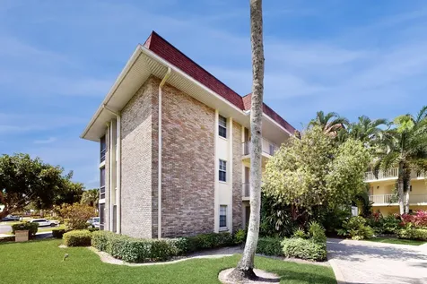 5540 Tamberlane Circle Palm Beach Gardens FL 33418