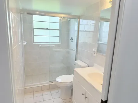 1036 Hythe B Boca Raton FL 33434