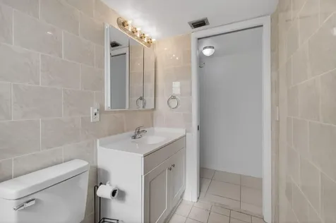 1036 Hythe B Boca Raton FL 33434