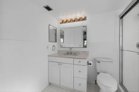 1036 Hythe B Boca Raton FL 33434