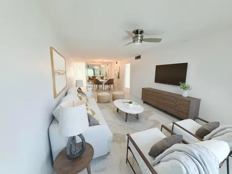 1036 Hythe B Boca Raton FL 33434