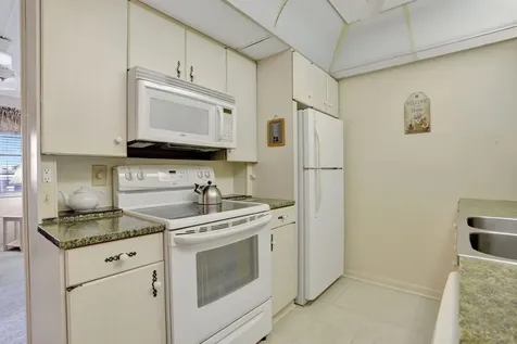 432 Grantham Deerfield Beach FL 33442