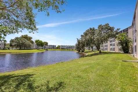 432 Grantham Deerfield Beach FL 33442