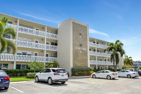 432 Grantham Deerfield Beach FL 33442