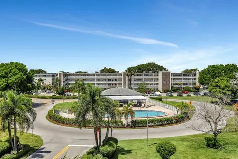 432 Grantham Deerfield Beach FL 33442