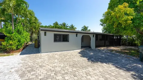 387 Enfield Street Boca Raton FL 33487