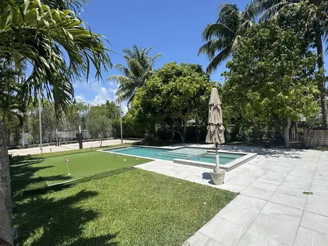 387 Enfield Street Boca Raton FL 33487
