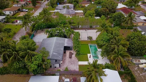 387 Enfield Street Boca Raton FL 33487