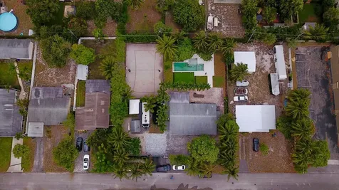 387 Enfield Street Boca Raton FL 33487