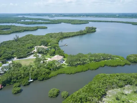 2660 Riverview Court Vero Beach FL 32963
