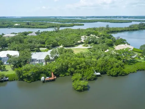 2660 Riverview Court Vero Beach FL 32963