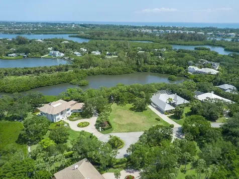 2660 Riverview Court Vero Beach FL 32963