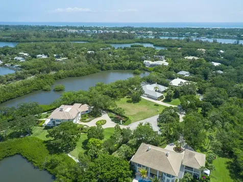 2660 Riverview Court Vero Beach FL 32963