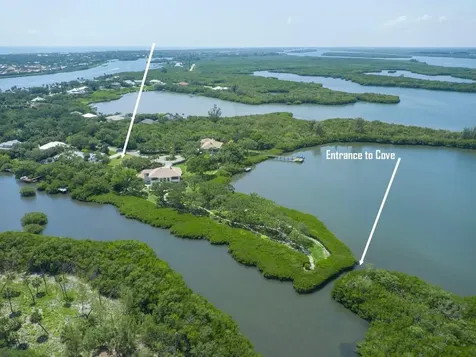 2660 Riverview Court Vero Beach FL 32963