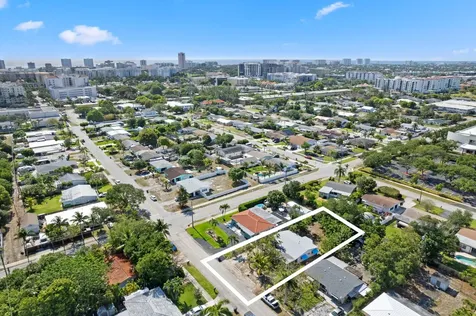 310 Sw 2nd Street Boca Raton FL 33432