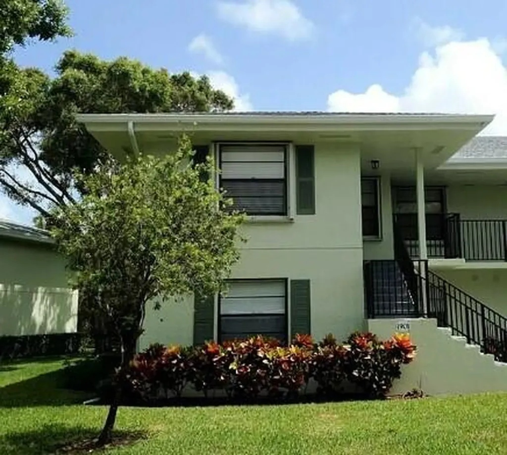 1901 Sable Ridge Court E, Palm Beac Palm Beach Gardens FL 33418