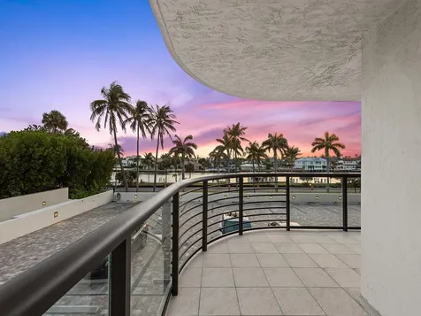 2727 S Ocean Boulevard Highland Beach FL 33487