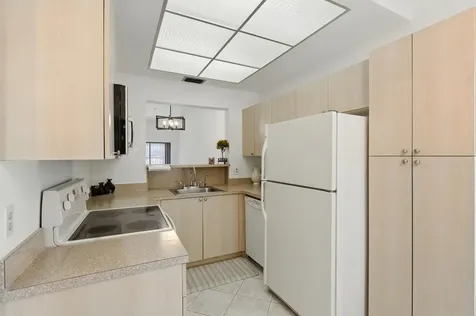 3646 English Road Lake Worth FL 33467
