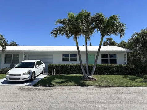 728 Ridge Road Lantana FL 33462