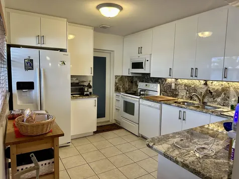 728 Ridge Road Lantana FL 33462