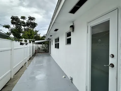 728 Ridge Road Lantana FL 33462