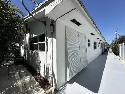 728 Ridge Road Lantana FL 33462