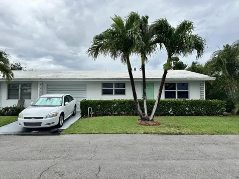728 Ridge Road Lantana FL 33462