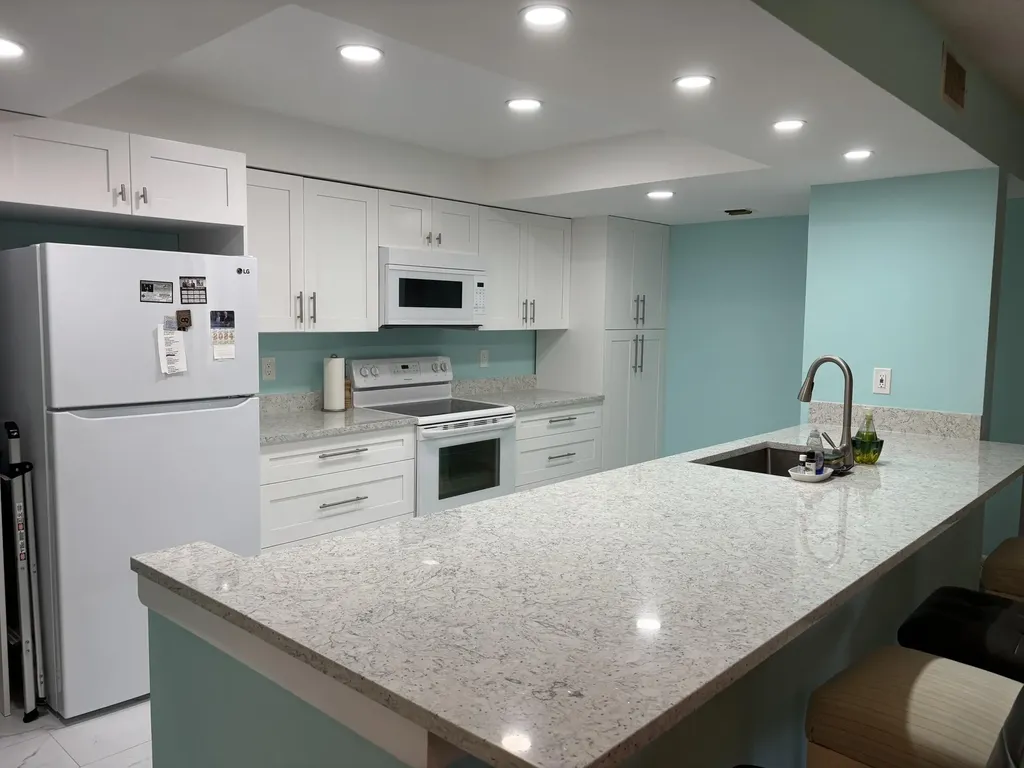 825 Egret Circle Delray Beach FL 33444