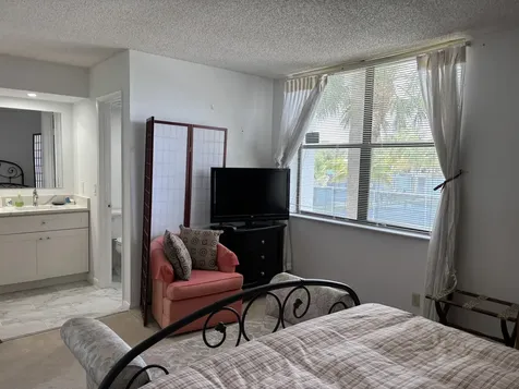 825 Egret Circle Delray Beach FL 33444
