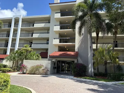 825 Egret Circle Delray Beach FL 33444