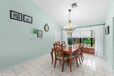 10124 182nd Court Boca Raton FL 33498