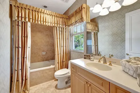 21670 Frontenac Court Boca Raton FL 33433