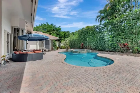 21670 Frontenac Court Boca Raton FL 33433