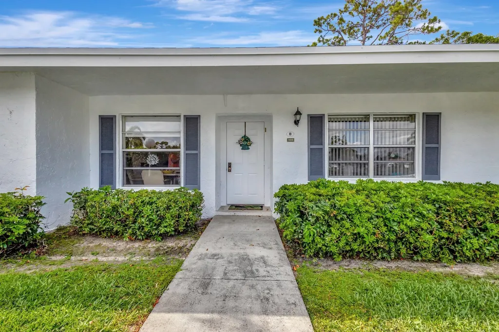 5200 Privet B Place Delray Beach FL 33484