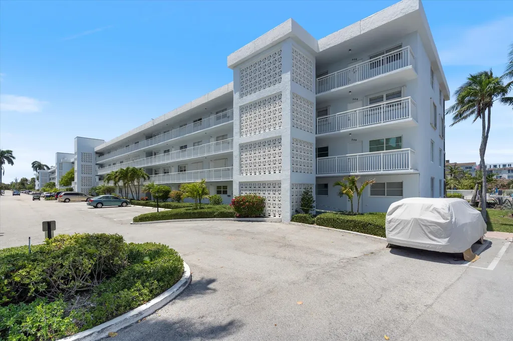 2018 S Federal Highway Boynton Beach FL 33435