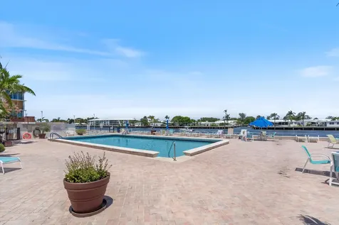 2018 S Federal Highway Boynton Beach FL 33435